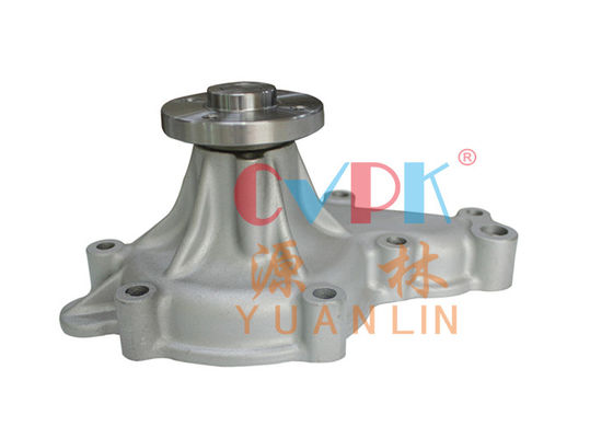 montaje 1J700-73030 de Diesel Water Pump del excavador 1J700-73030 para el motor de KUBOTA de V2607